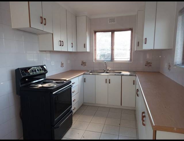 2 BEDROOM PROPERTY TO RENT IN ESCOMBE
